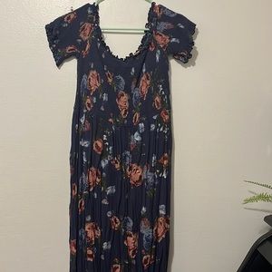 Universal off the shoulder or ruffled dress